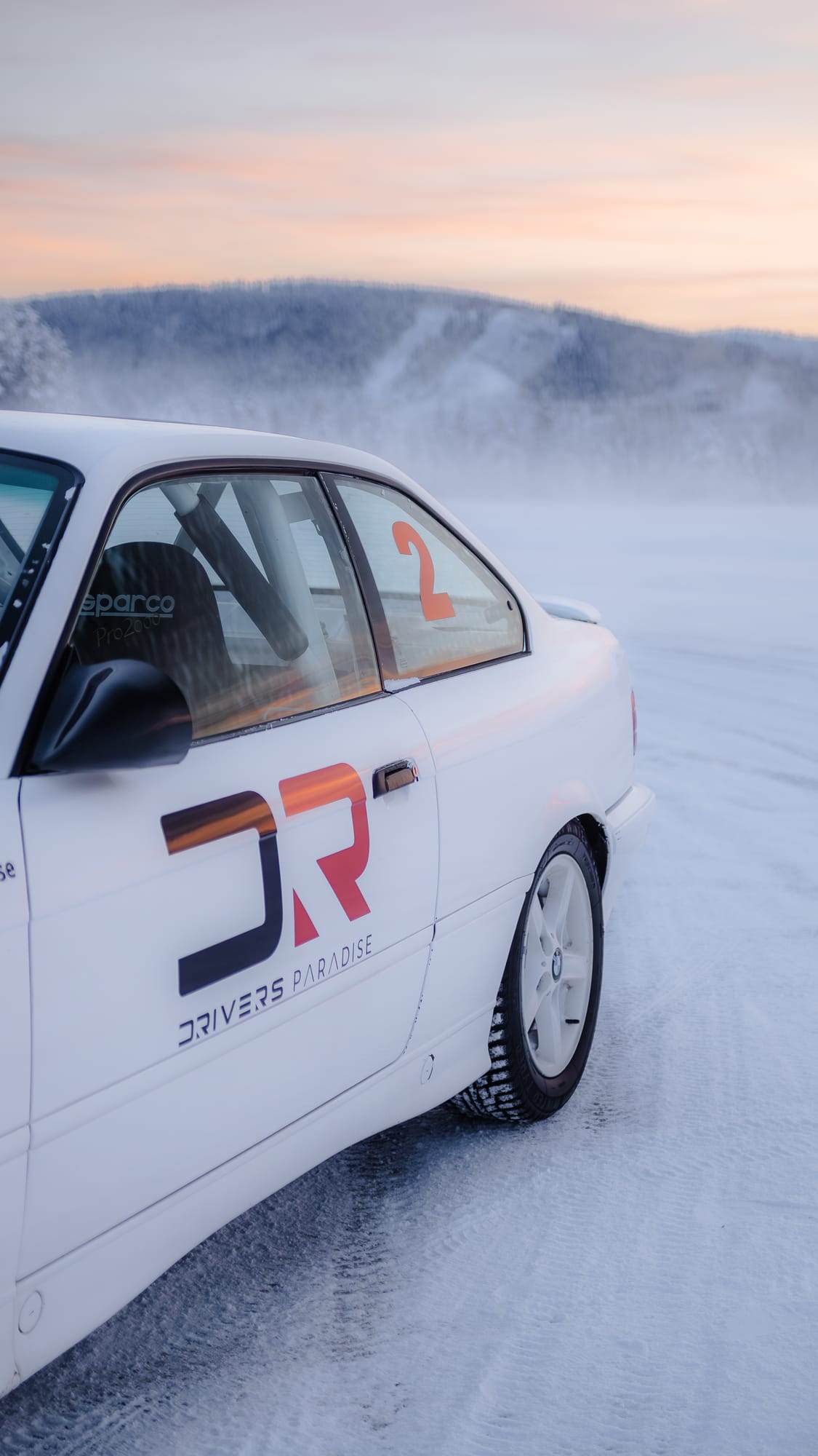 Autod 32 — JN Visuals · Sõidukiportreed ja reklaam — autodest veokite ja rasketehnikani