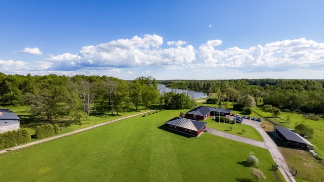 Kinnisvara 7 — JN Visuals · Kinnisvara fotograafia ja droonivideo